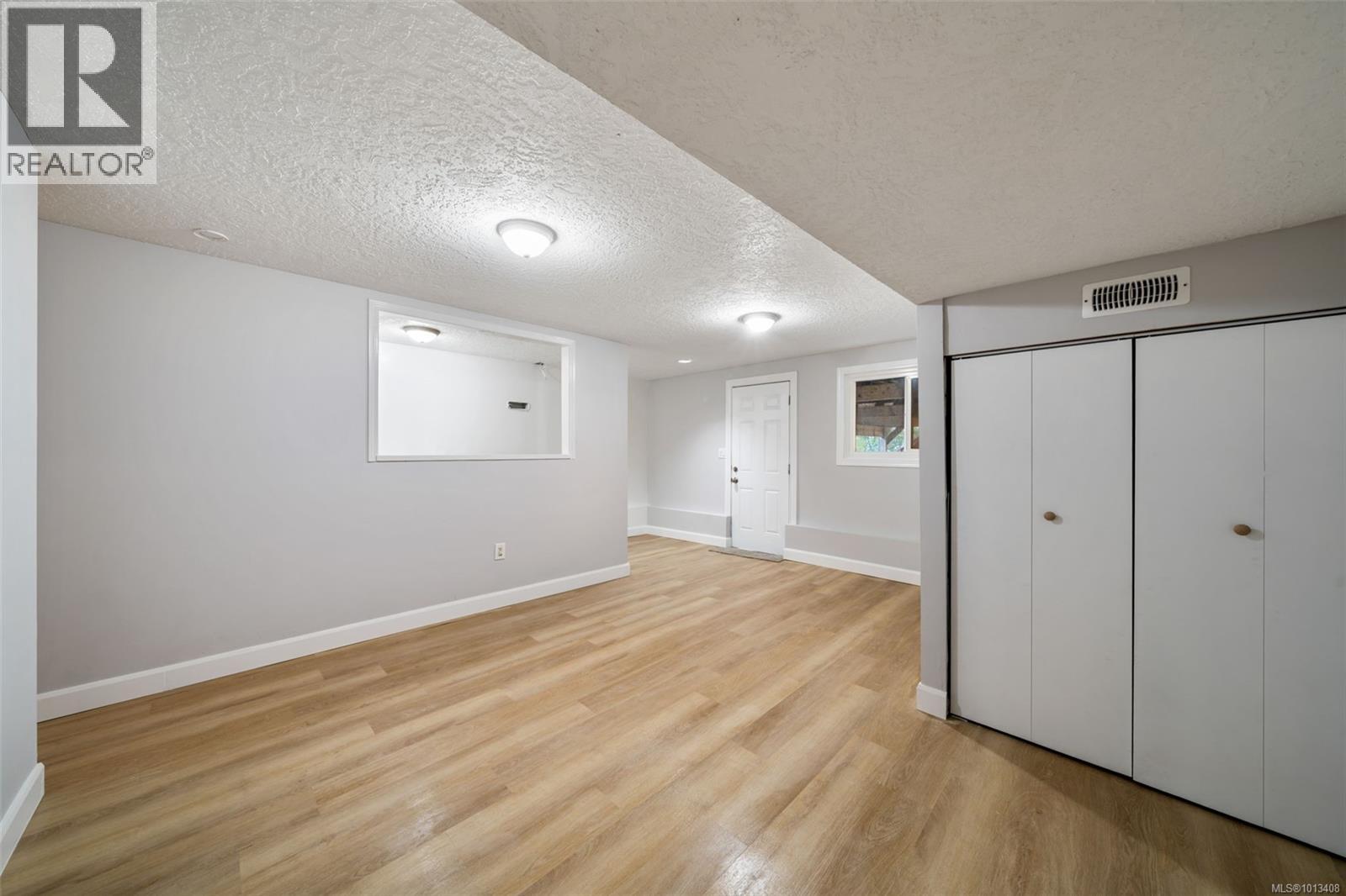 1 1164 Palmer Rd, Saanich