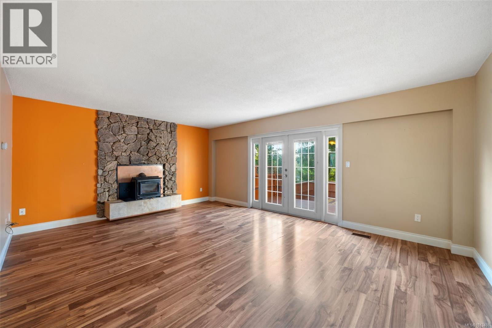 1 1164 Palmer Rd, Saanich
