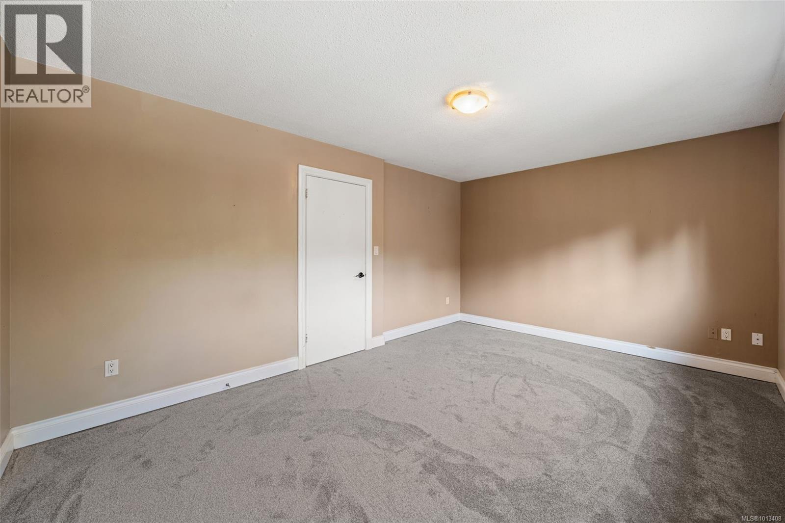 1 1164 Palmer Rd, Saanich
