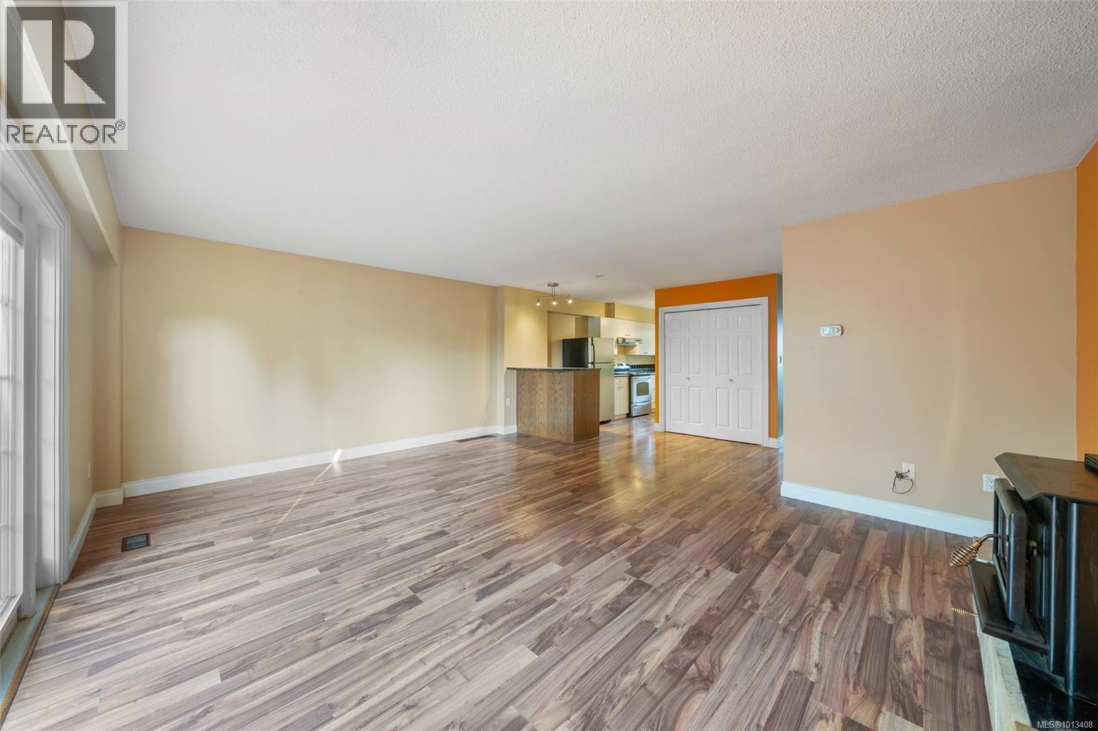 1 1164 Palmer Rd, Saanich