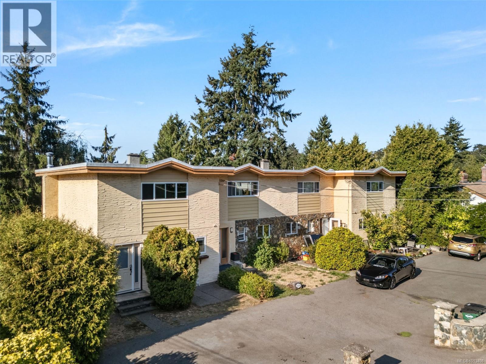 1 1164 Palmer Rd, Saanich