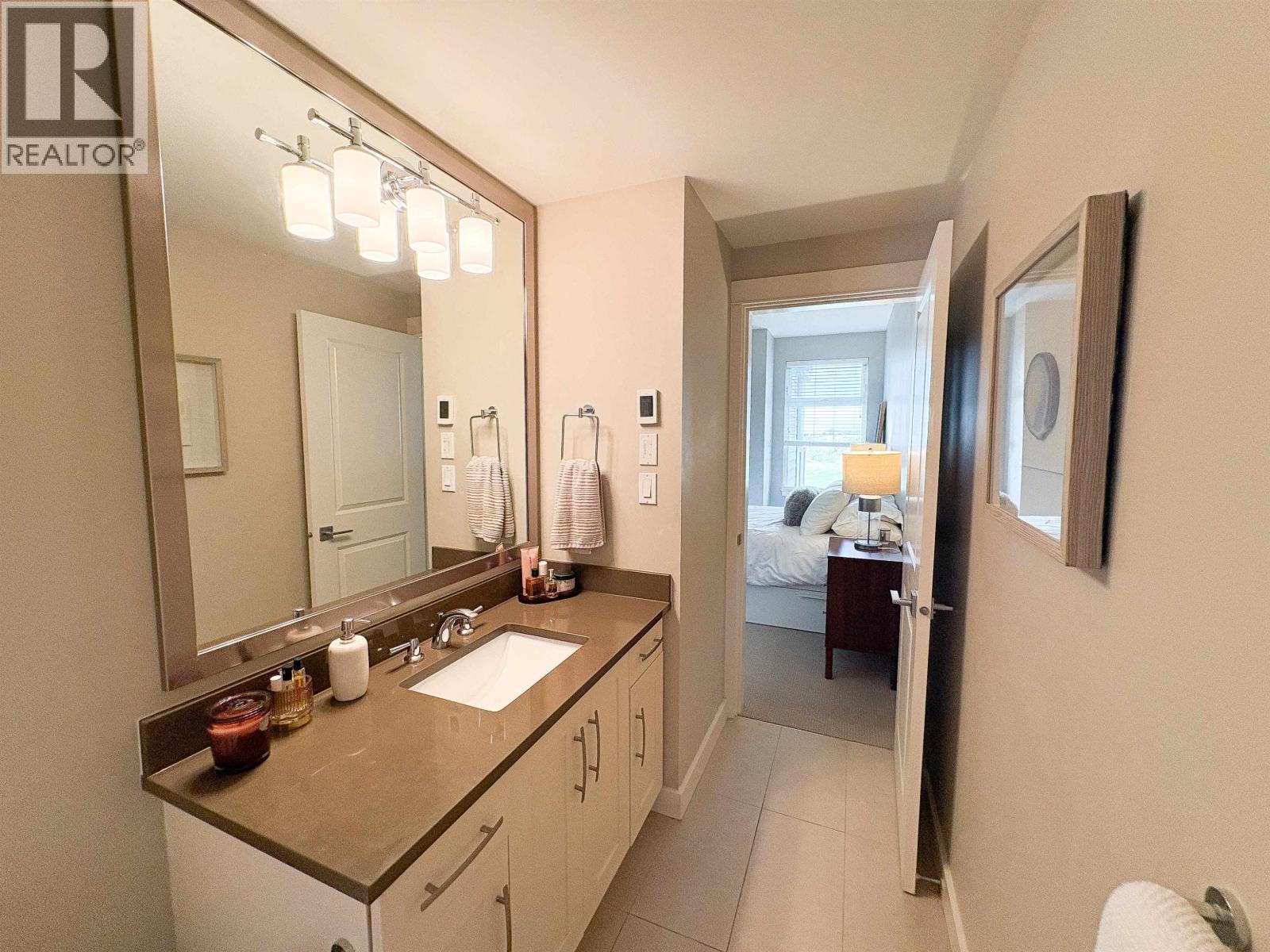 #410-5011 SPRINGS Boulevard, Delta