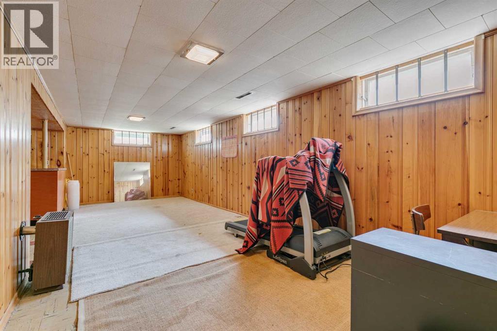 Single Family House Bungalow for Sale in  Wedgewood Drive SW Wildwood Calgary 