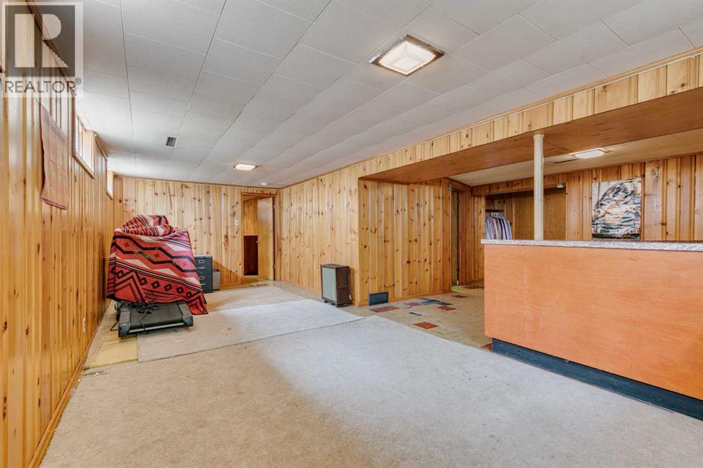 Single Family House Bungalow for Sale in  Wedgewood Drive SW Wildwood Calgary 