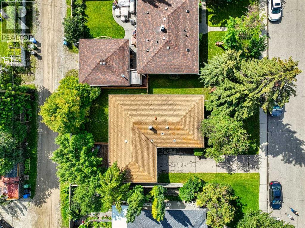Single Family House Bungalow for Sale in  Wedgewood Drive SW Wildwood Calgary 