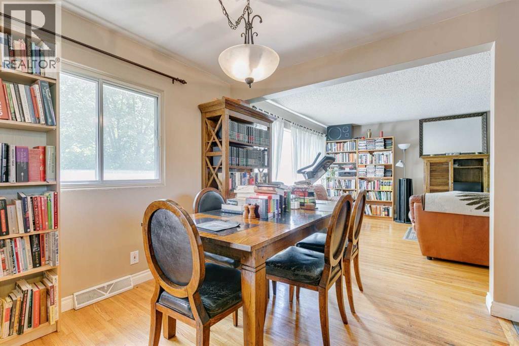 Single Family House Bungalow for Sale in  Wedgewood Drive SW Wildwood Calgary 