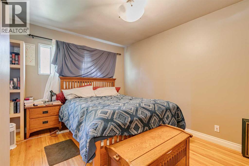 Single Family House Bungalow for Sale in  Wedgewood Drive SW Wildwood Calgary 