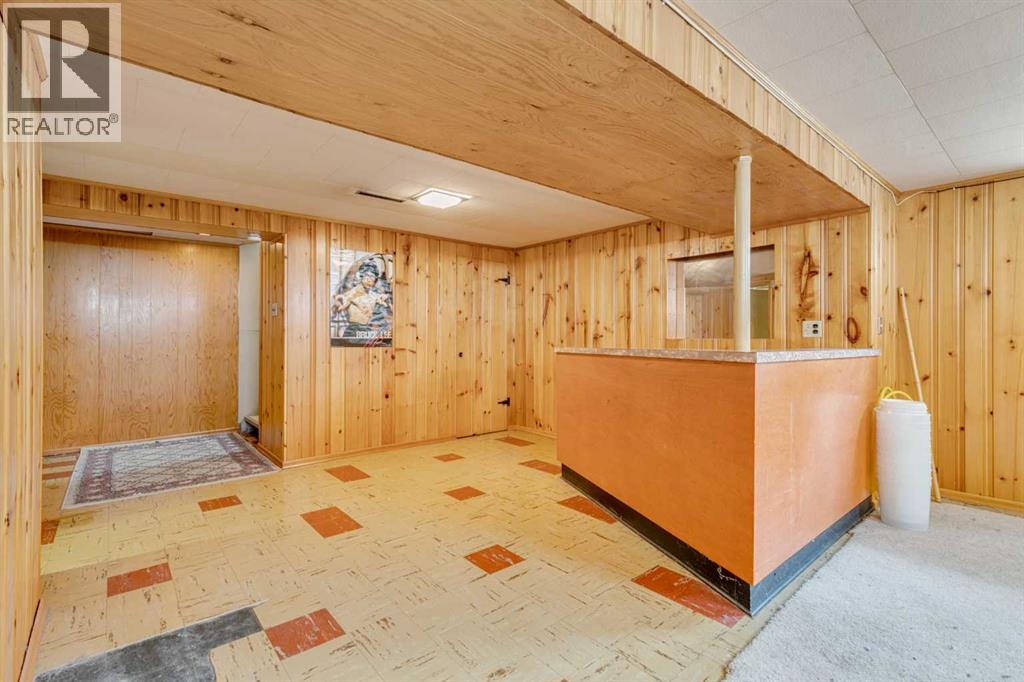 Single Family House Bungalow for Sale in  Wedgewood Drive SW Wildwood Calgary 