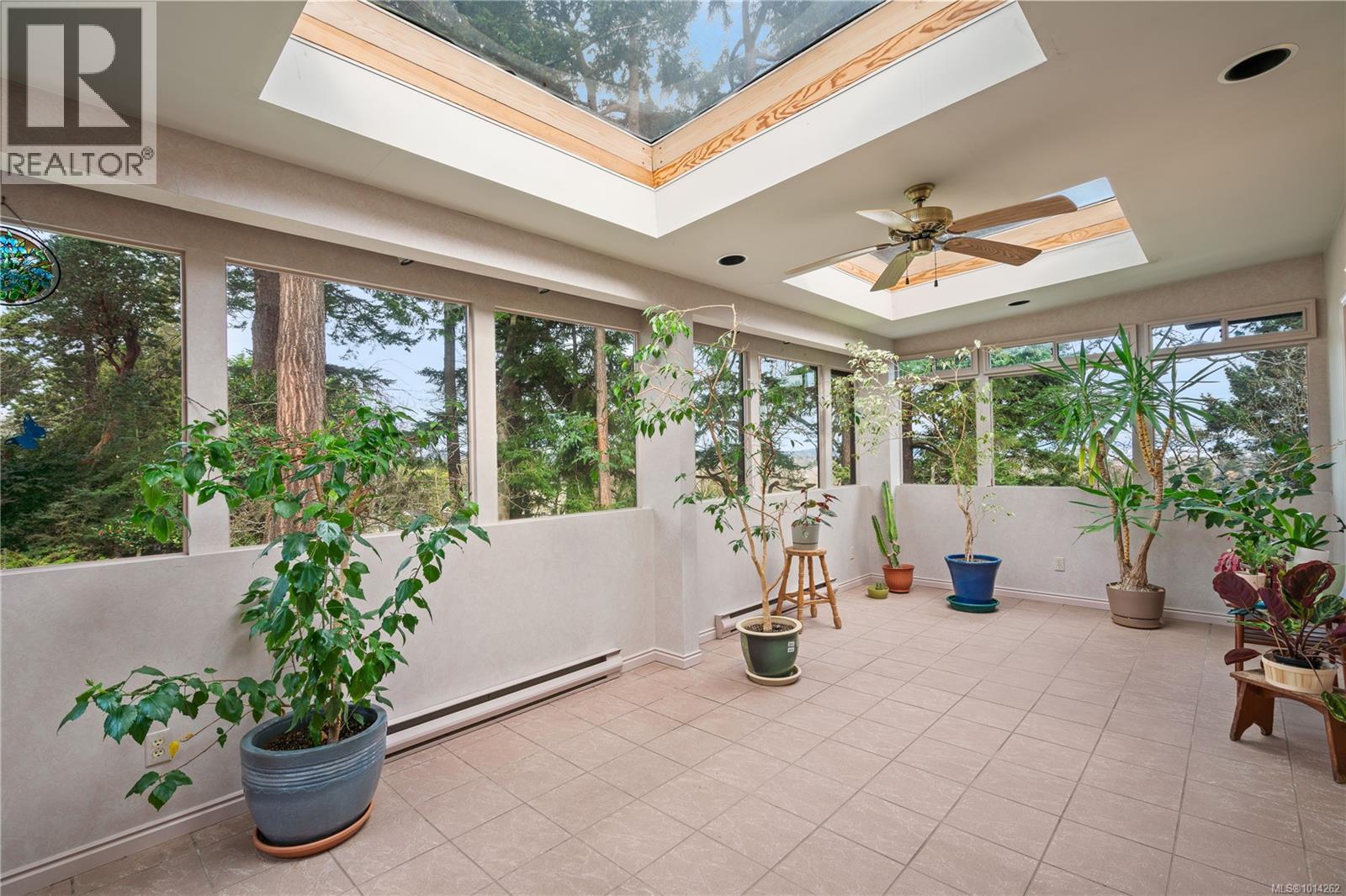 52 Sylvan Lane, Oak Bay