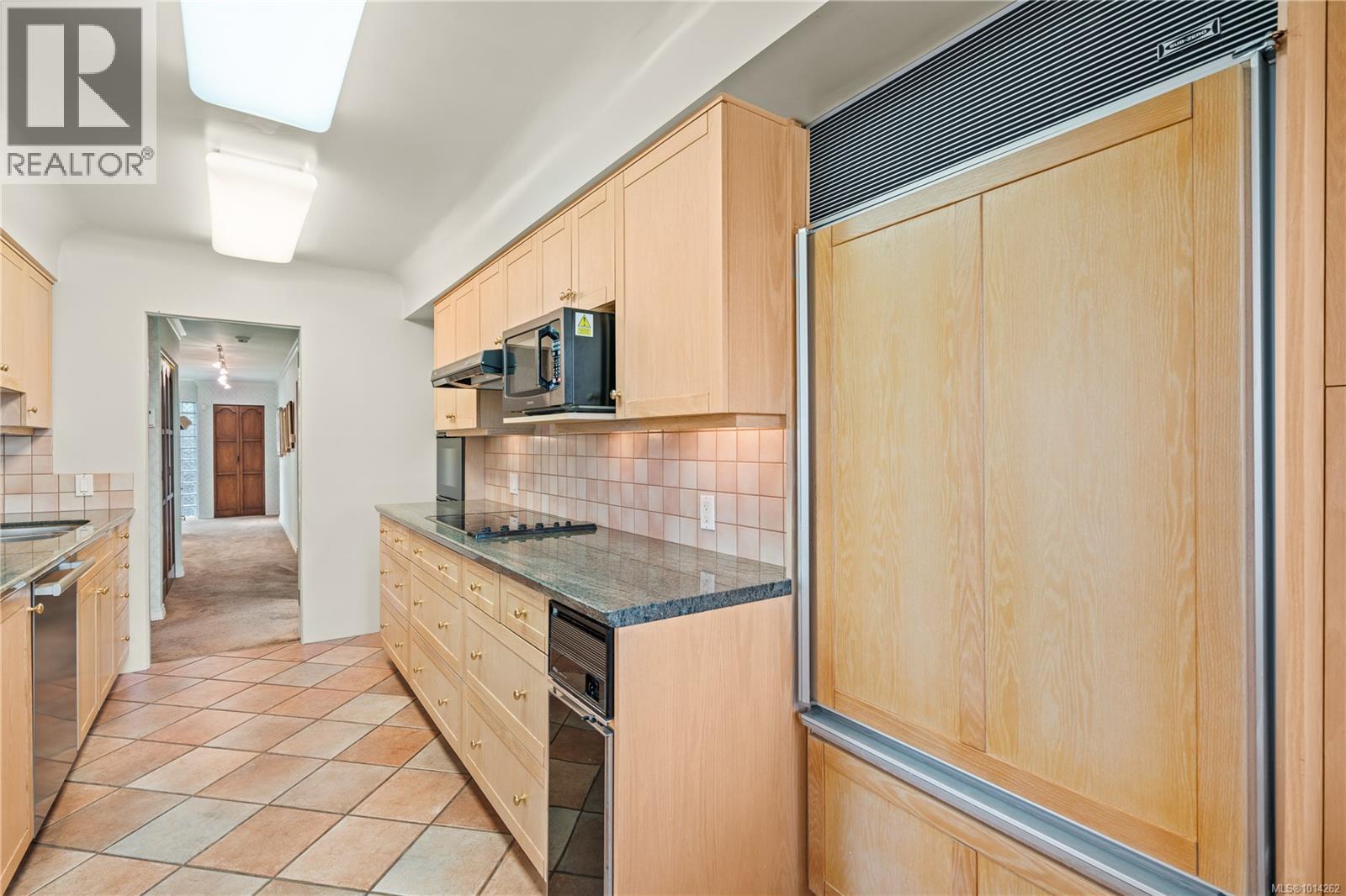 52 Sylvan Lane, Oak Bay