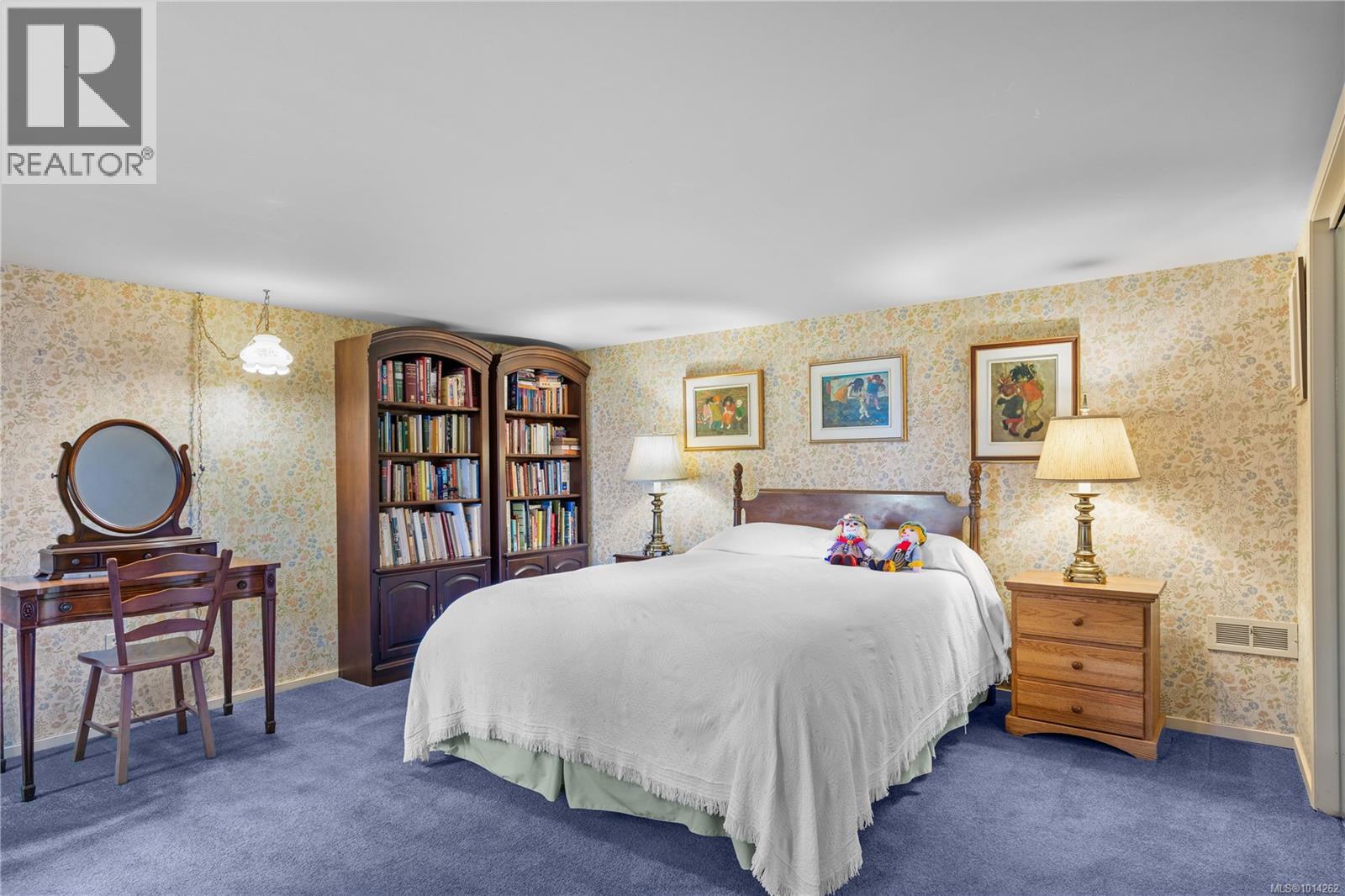 52 Sylvan Lane, Oak Bay