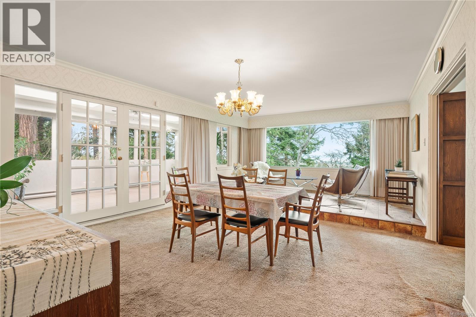52 Sylvan Lane, Oak Bay