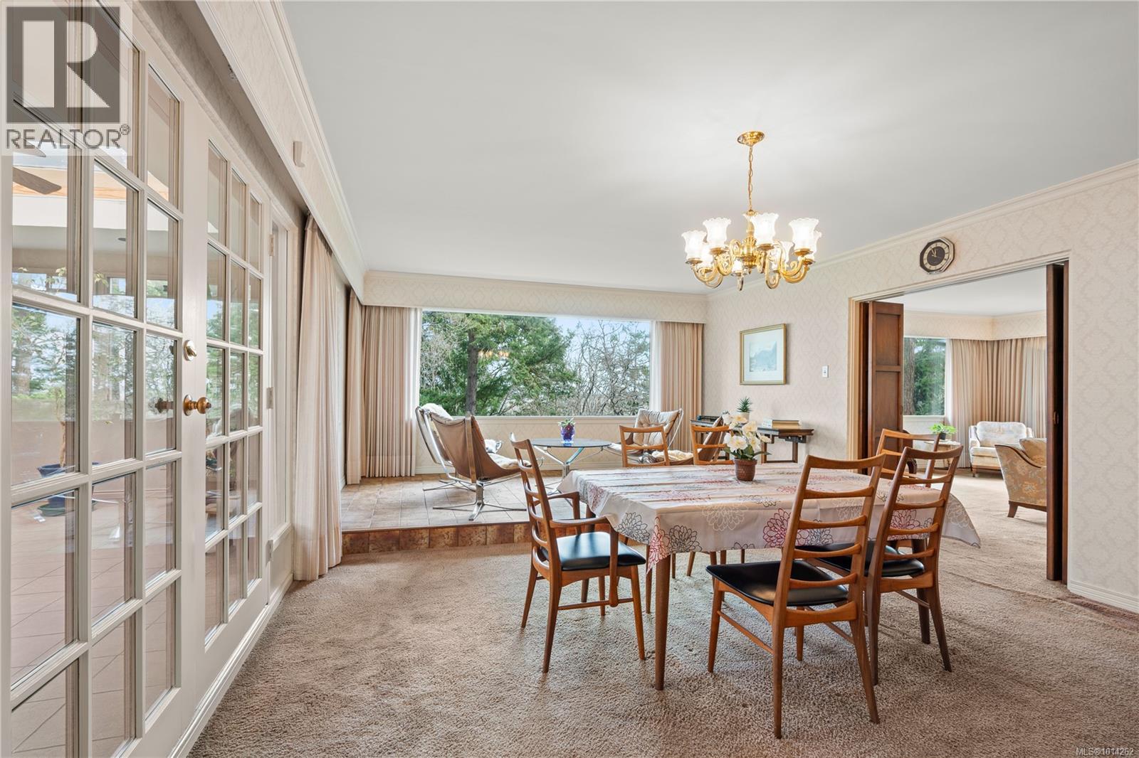 52 Sylvan Lane, Oak Bay