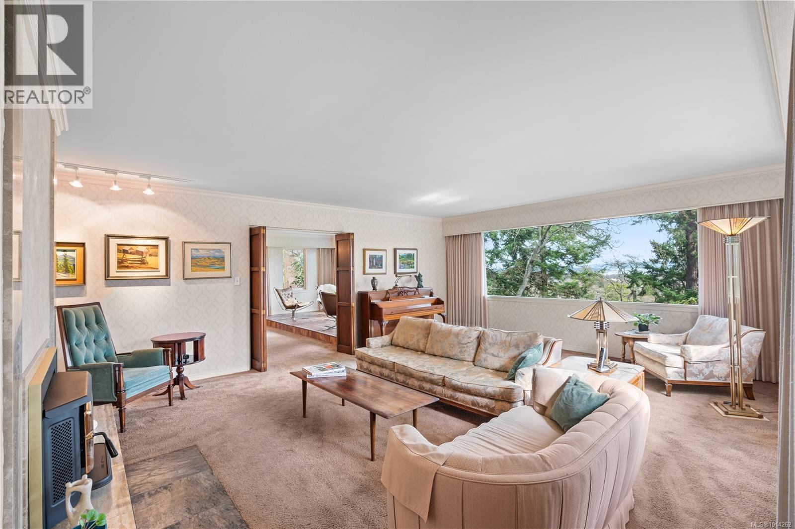52 Sylvan Lane, Oak Bay
