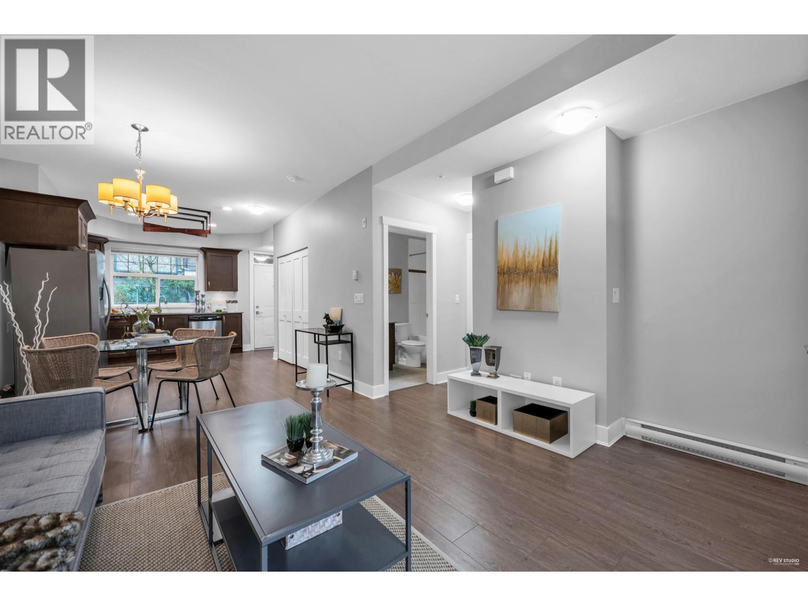 202 828 ROYAL AVENUE, New Westminster