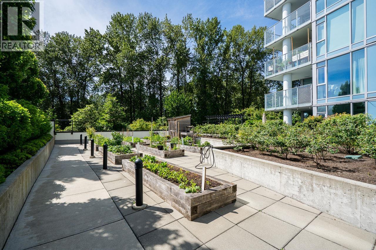 2704 1401 HUNTER STREET, North Vancouver