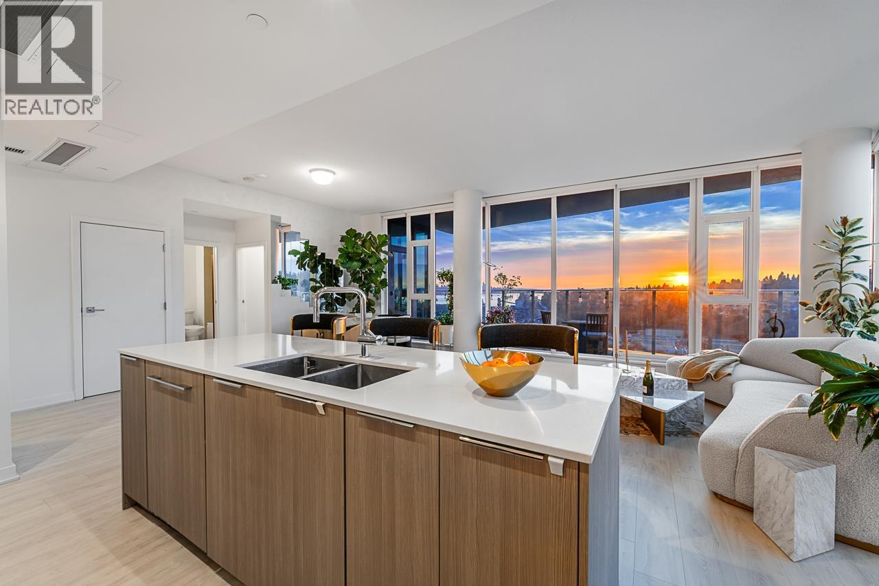 2704 1401 HUNTER STREET, North Vancouver