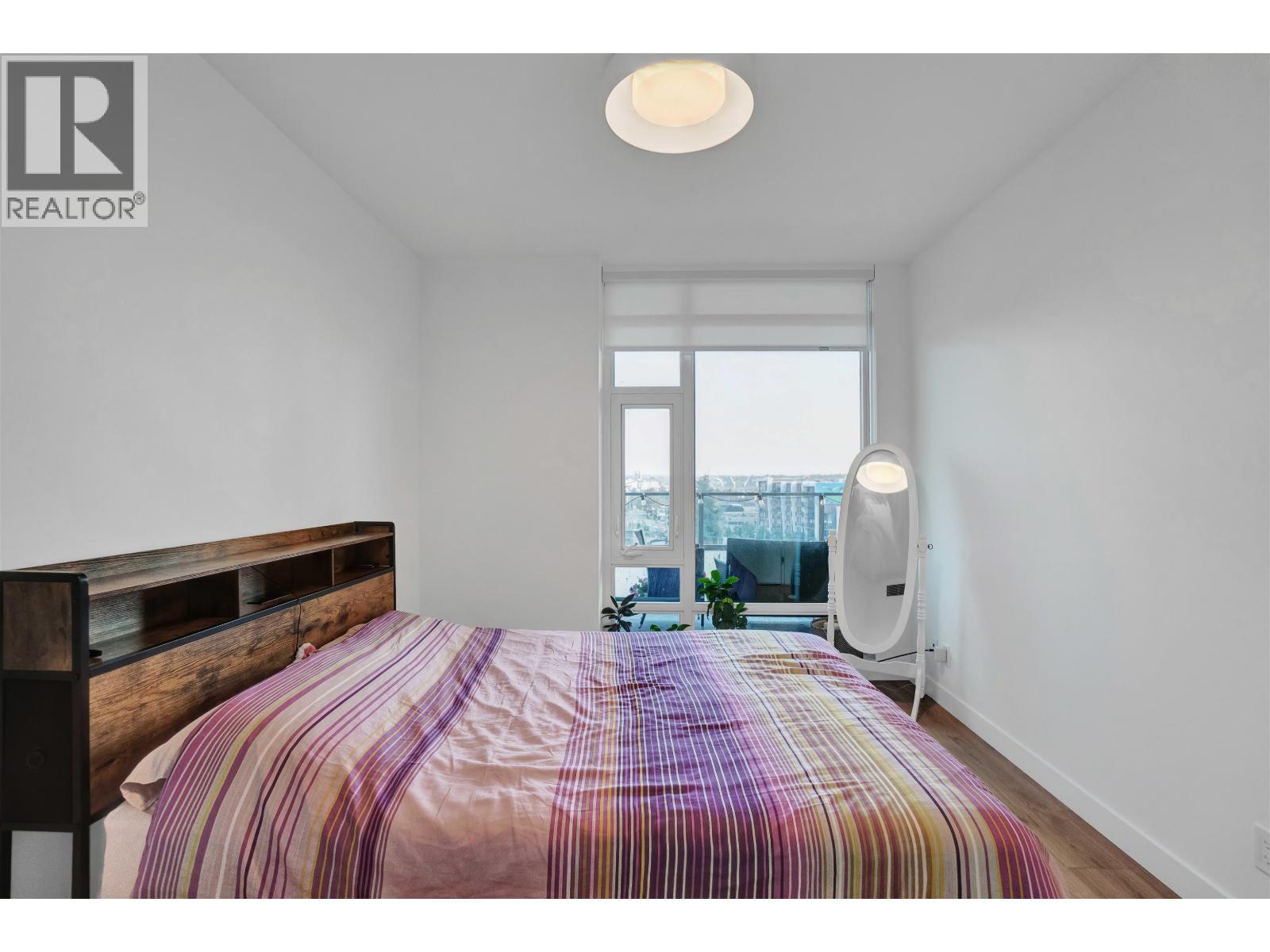 614 1500 FERN STREET, North Vancouver
