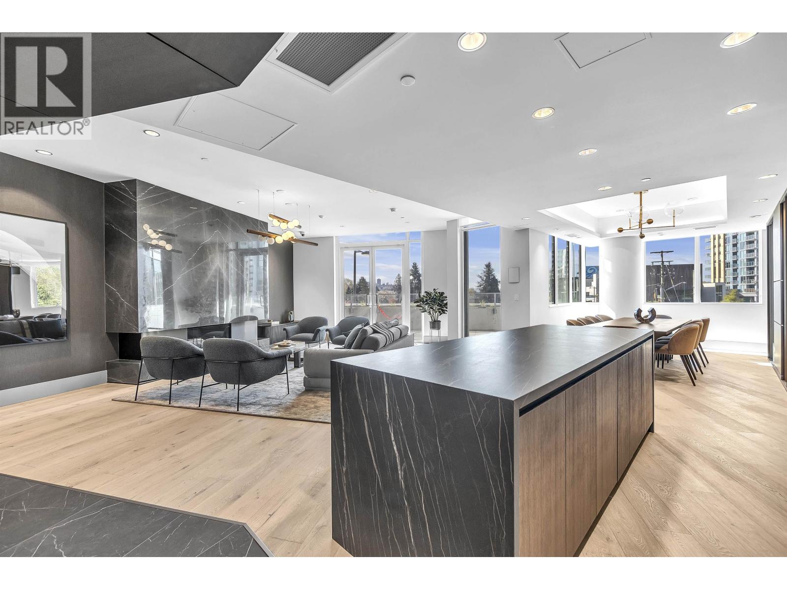614 1500 FERN STREET, North Vancouver