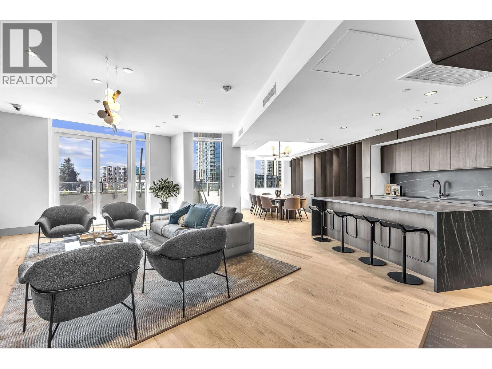 614 1500 FERN STREET, North Vancouver