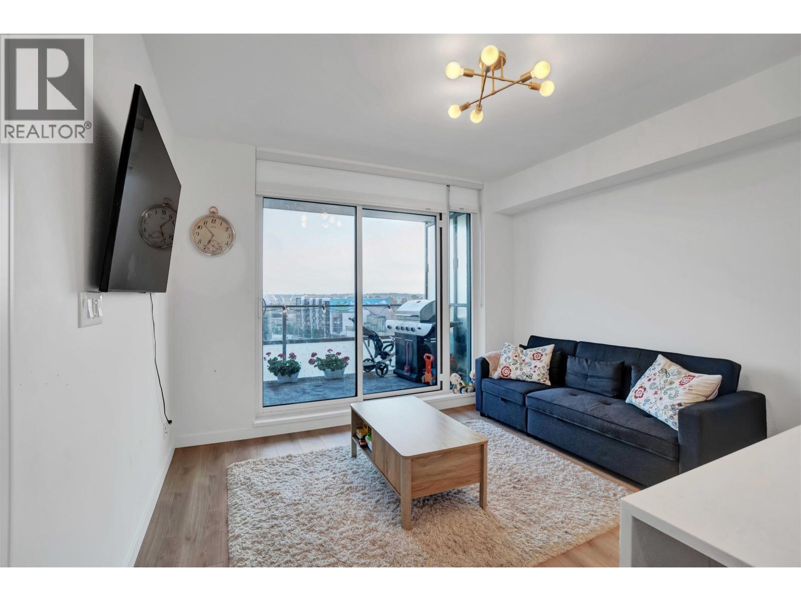 614 1500 FERN STREET, North Vancouver