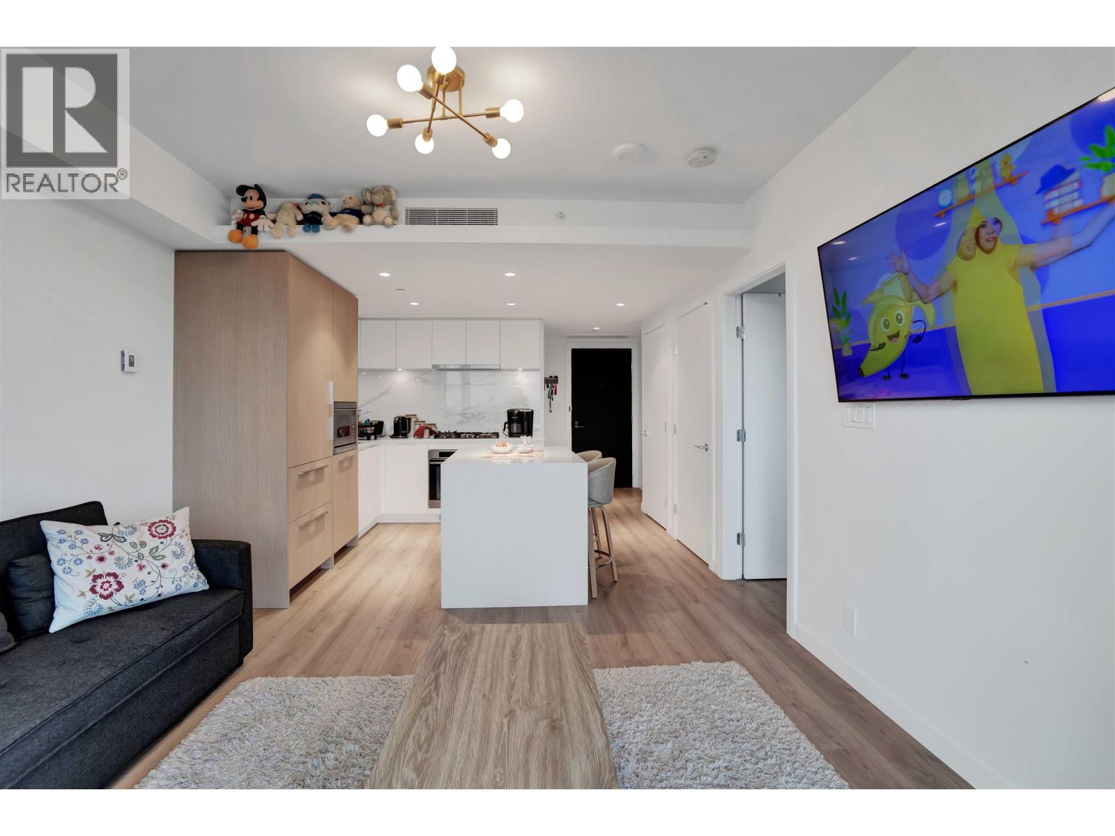 614 1500 FERN STREET, North Vancouver