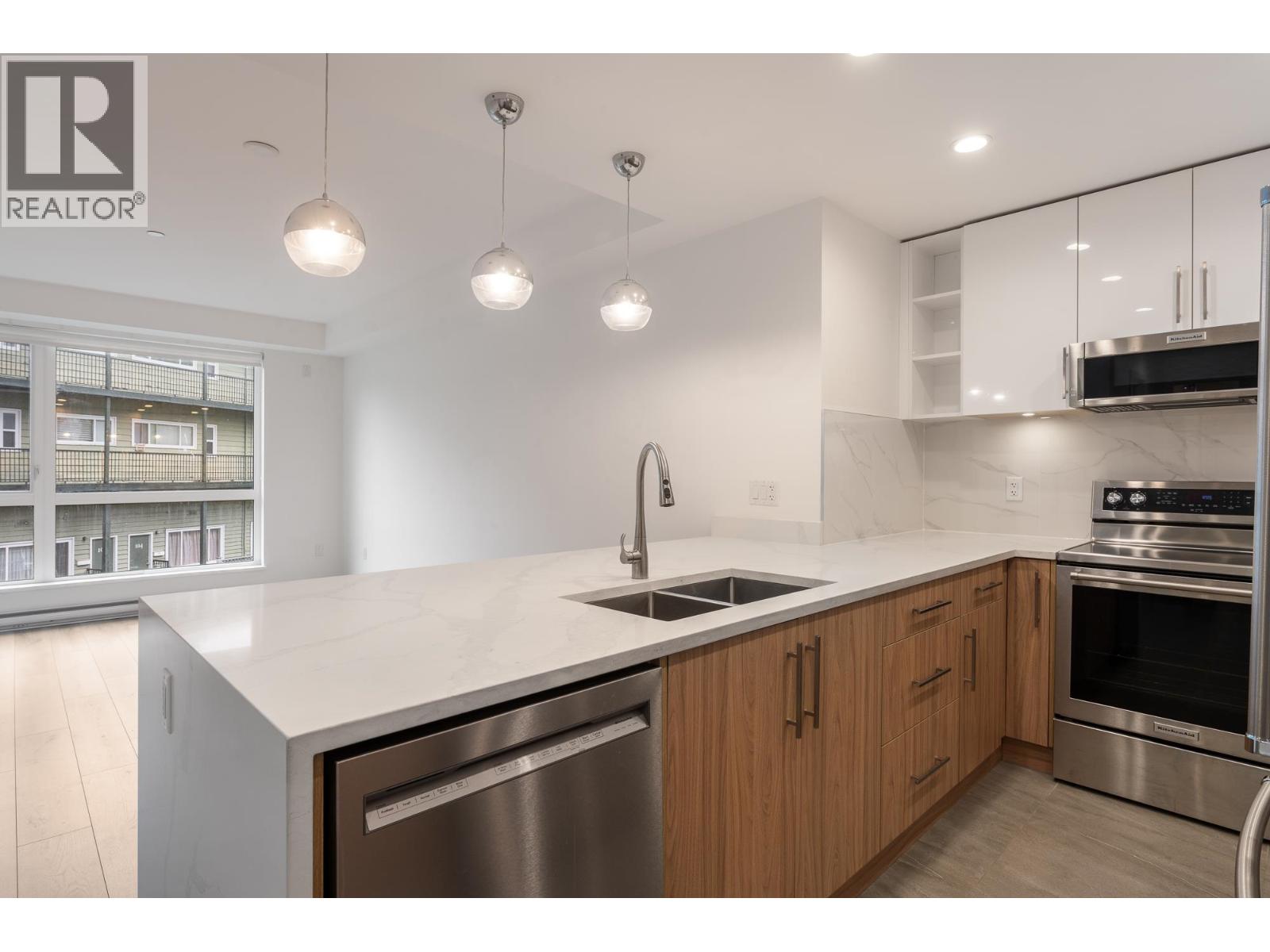 101 11718 224 STREET, Maple Ridge
