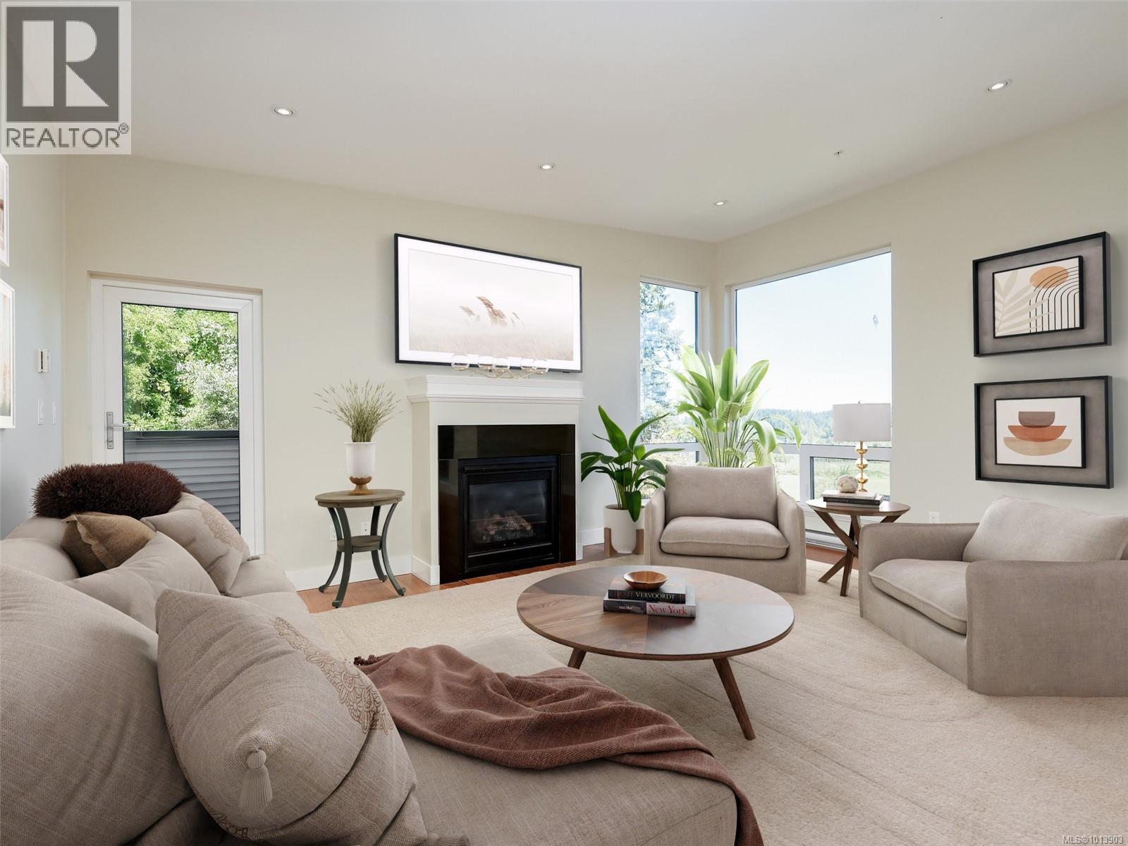 302 6981 East Saanich Rd, Central Saanich