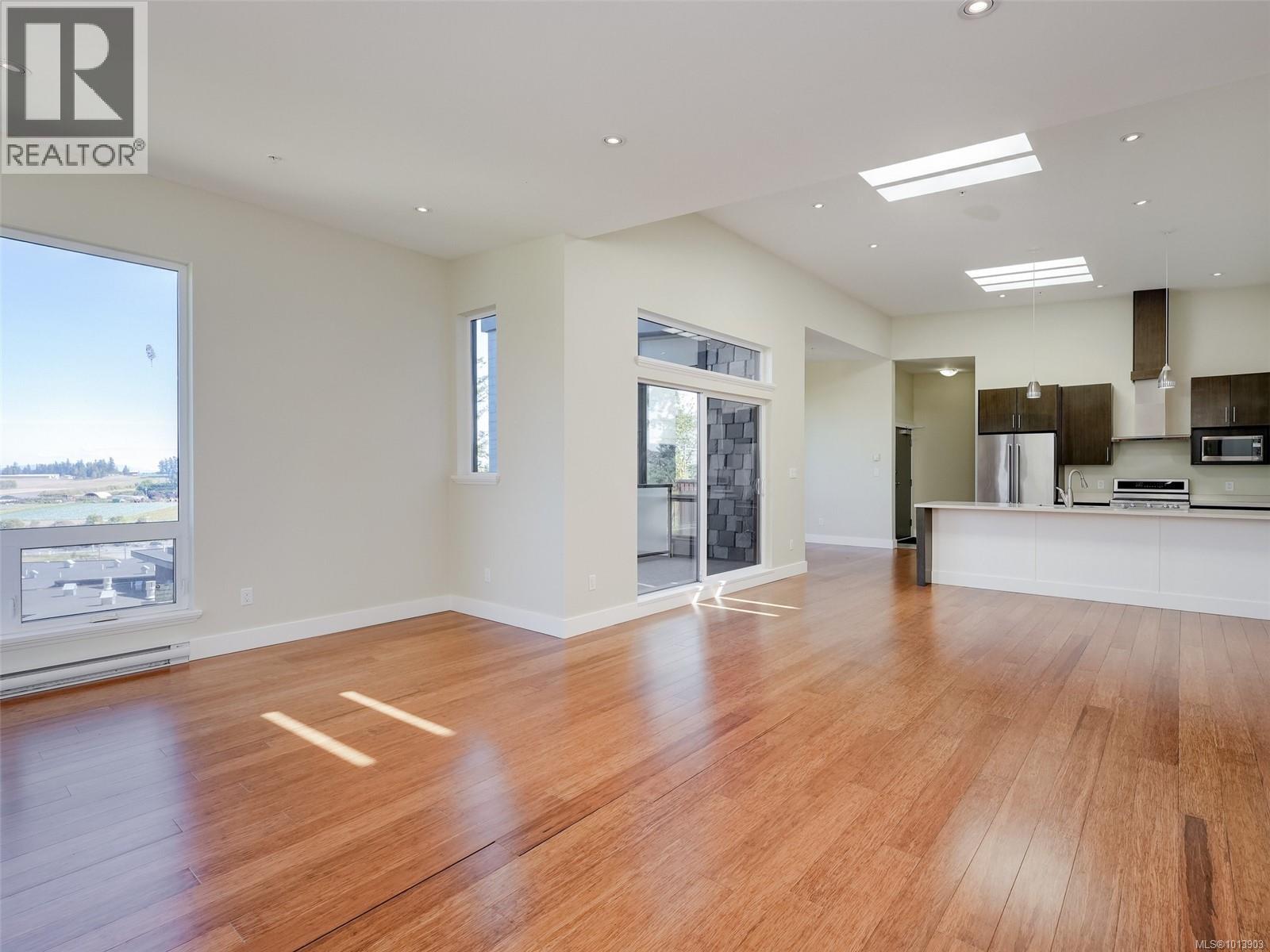 302 6981 East Saanich Rd, Central Saanich
