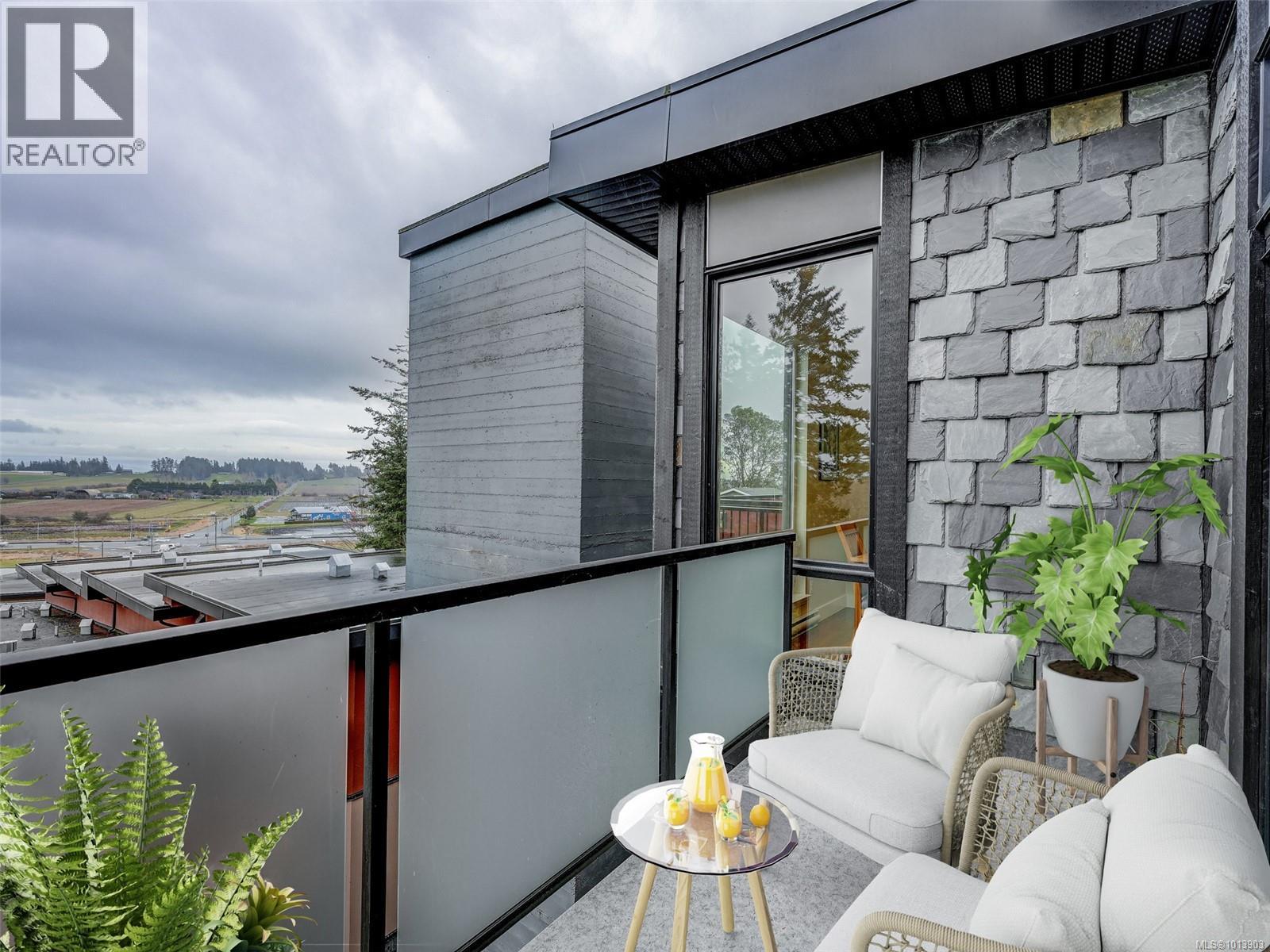 302 6981 East Saanich Rd, Central Saanich
