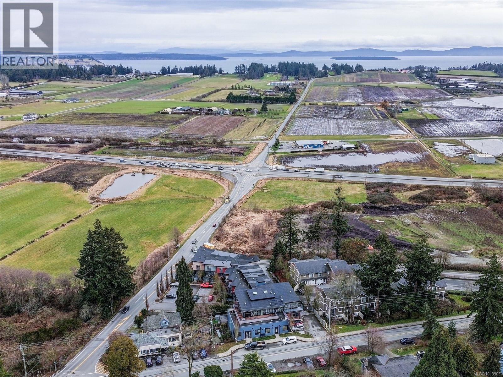302 6981 East Saanich Rd, Central Saanich