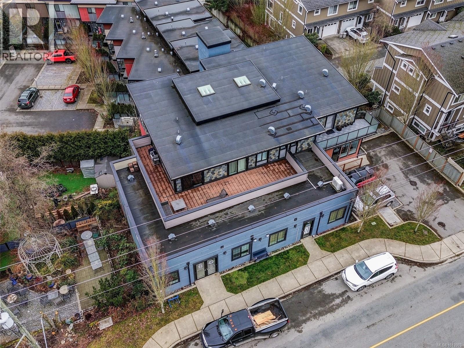 302 6981 East Saanich Rd, Central Saanich