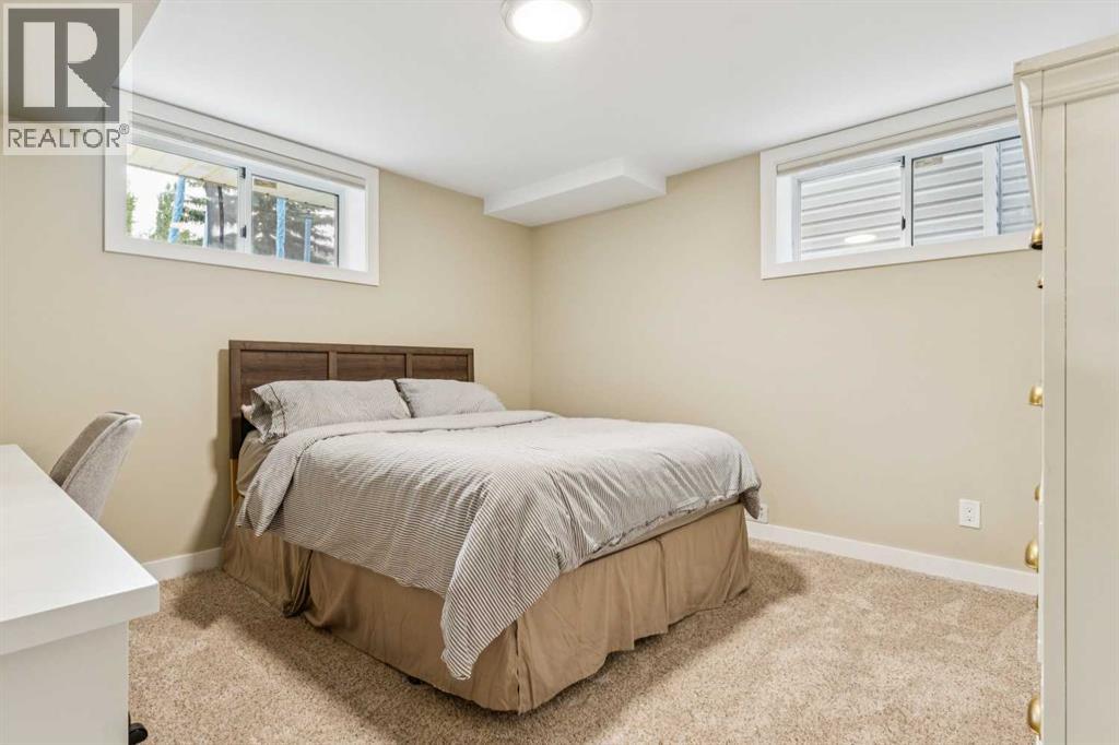 Single Family House Bungalow for Sale in  Macewan Ridge Place NW MacEwan Glen Calgary 