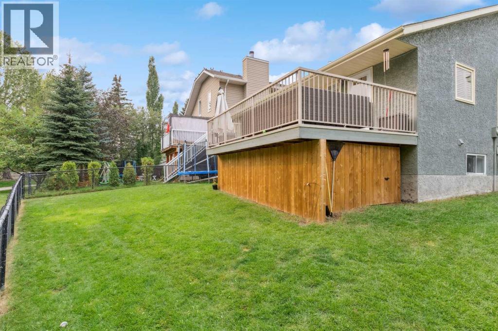 Single Family House Bungalow for Sale in  Macewan Ridge Place NW MacEwan Glen Calgary 