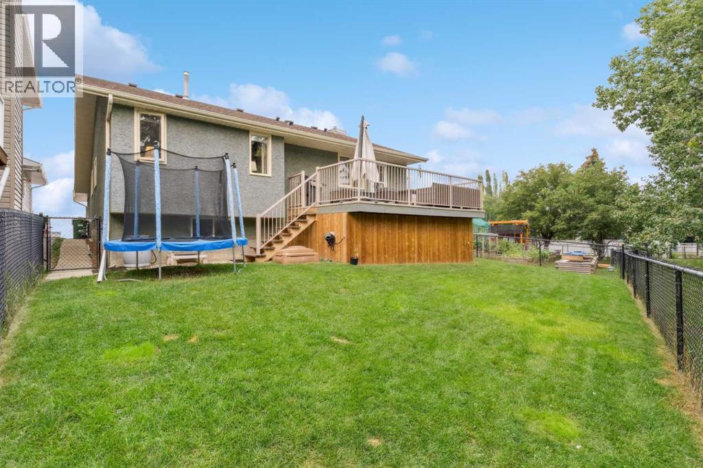 Single Family House Bungalow for Sale in  Macewan Ridge Place NW MacEwan Glen Calgary 