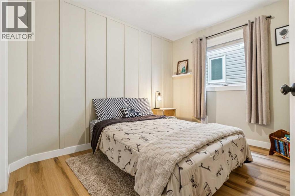 Single Family House Bungalow for Sale in  Macewan Ridge Place NW MacEwan Glen Calgary 
