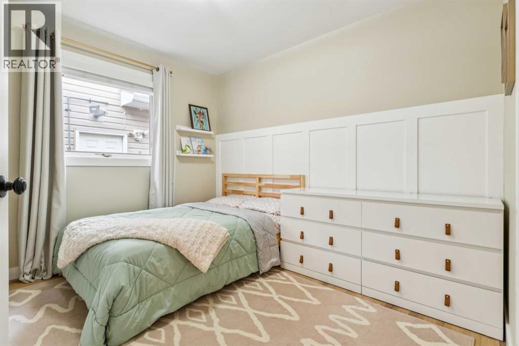 Single Family House Bungalow for Sale in  Macewan Ridge Place NW MacEwan Glen Calgary 