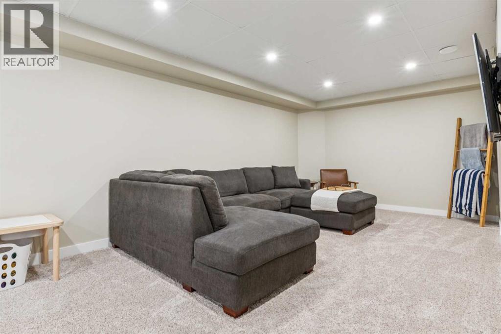 Single Family House Bungalow for Sale in  Macewan Ridge Place NW MacEwan Glen Calgary 