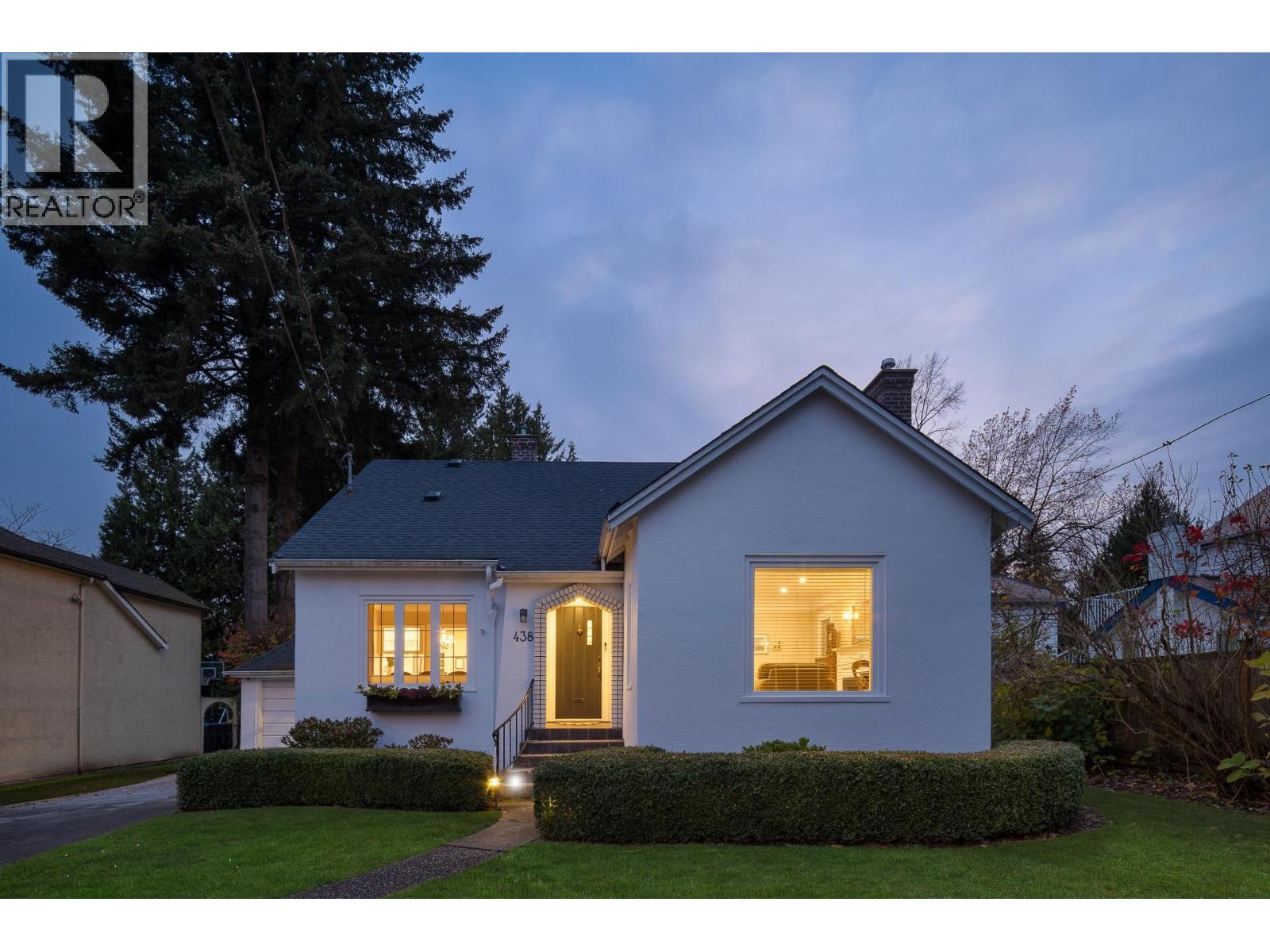 438 4TH STREET, New Westminster