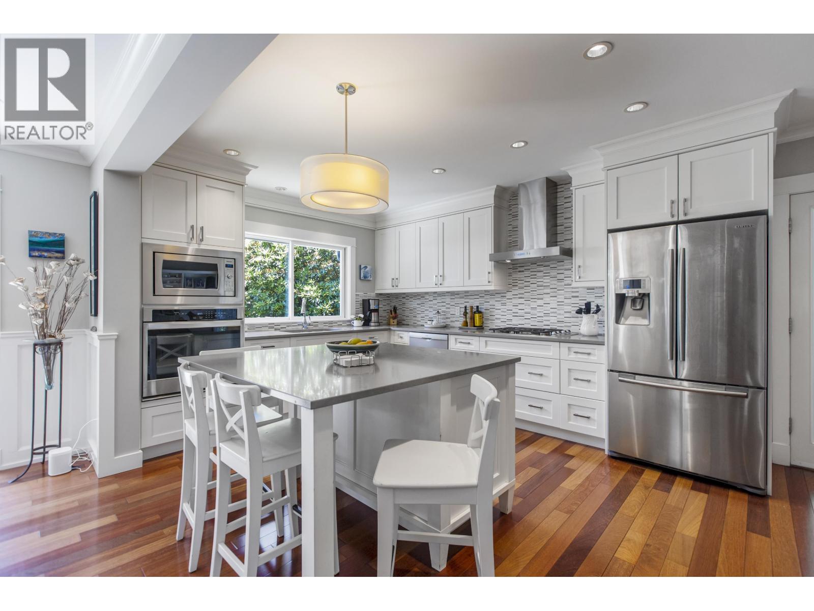 3420 ROCKVIEW PLACE, West Vancouver