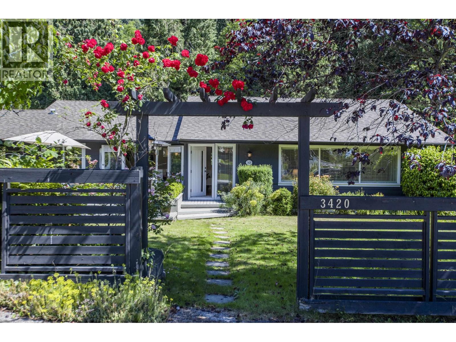 3420 ROCKVIEW PLACE, West Vancouver