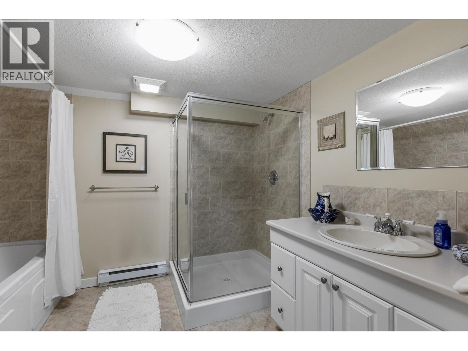 3420 ROCKVIEW PLACE, West Vancouver