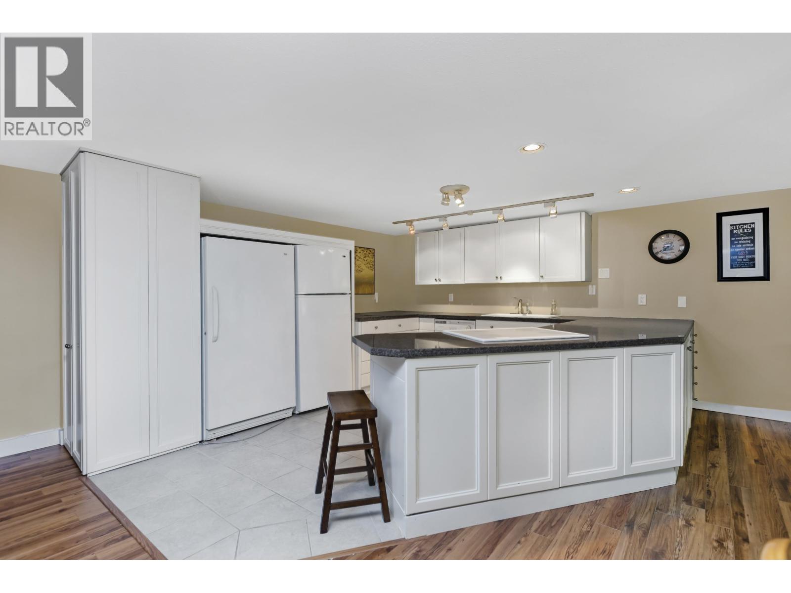 3420 ROCKVIEW PLACE, West Vancouver