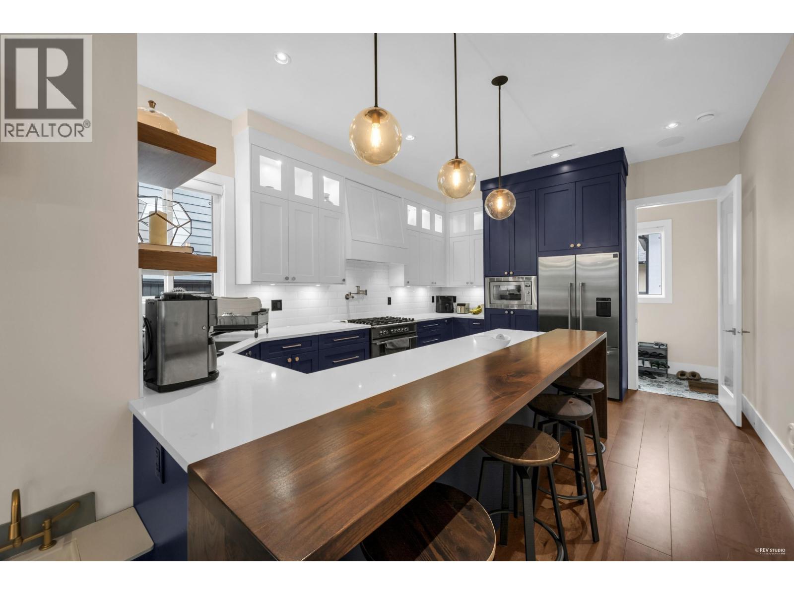 929 FOURTH STREET, New Westminster