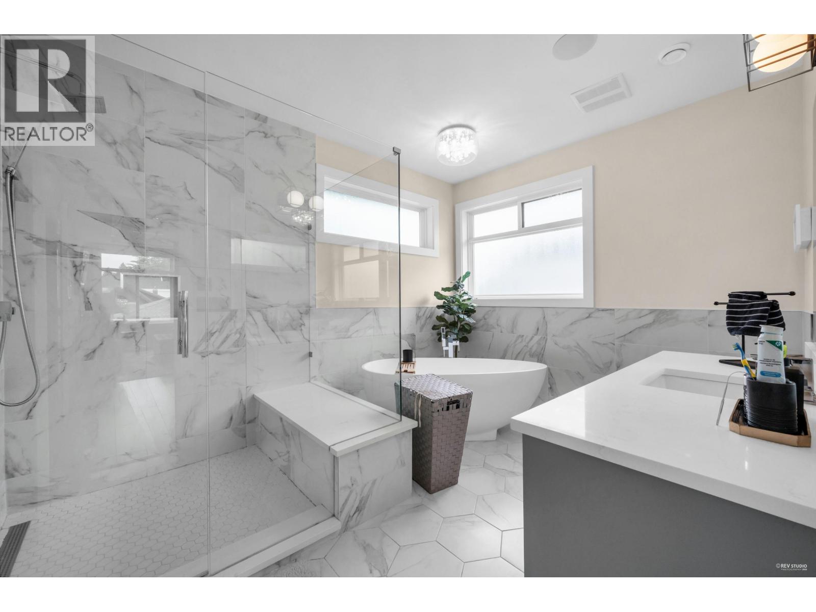 929 FOURTH STREET, New Westminster