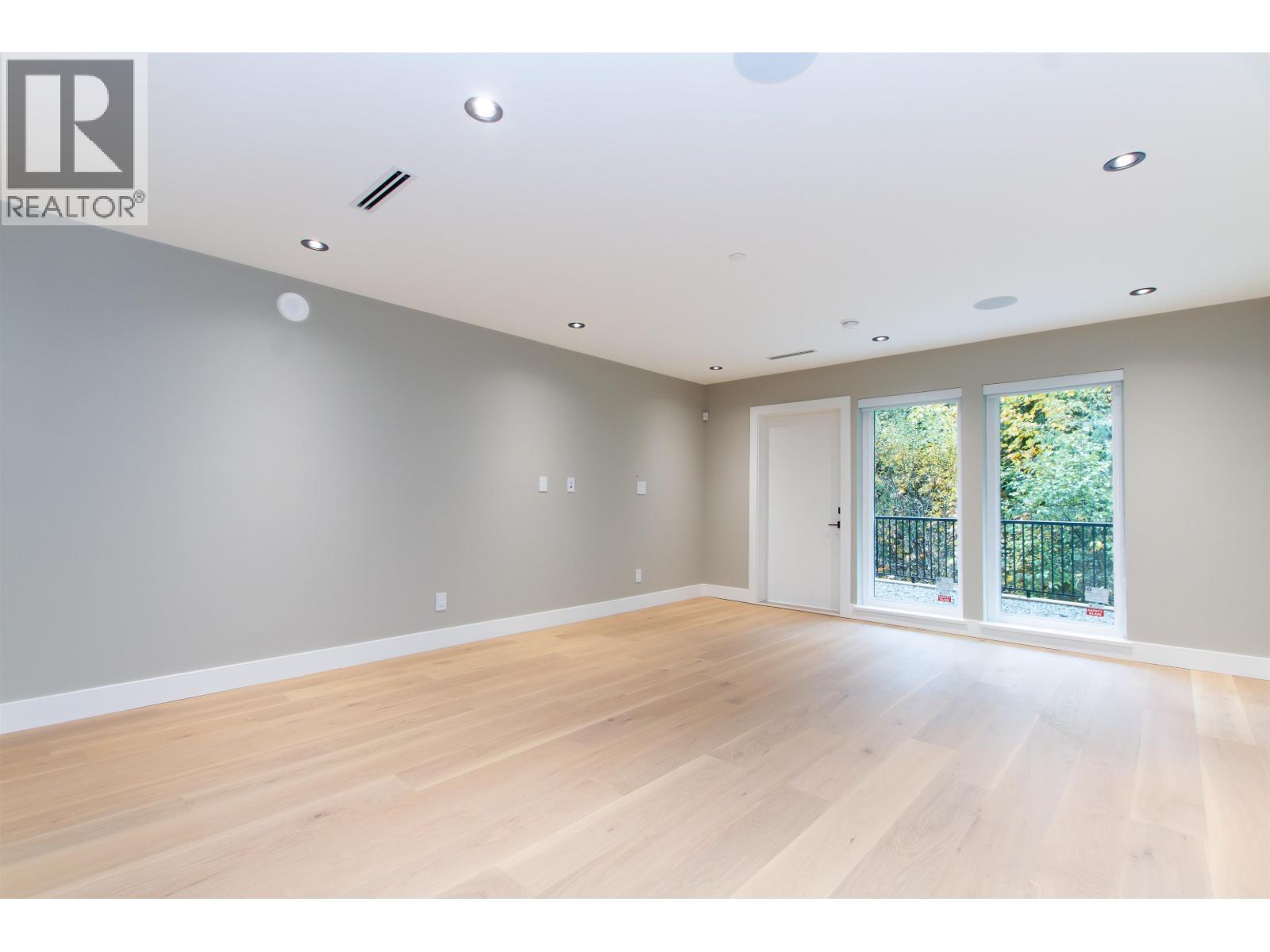 39 3385 MAMQUAM ROAD, Squamish