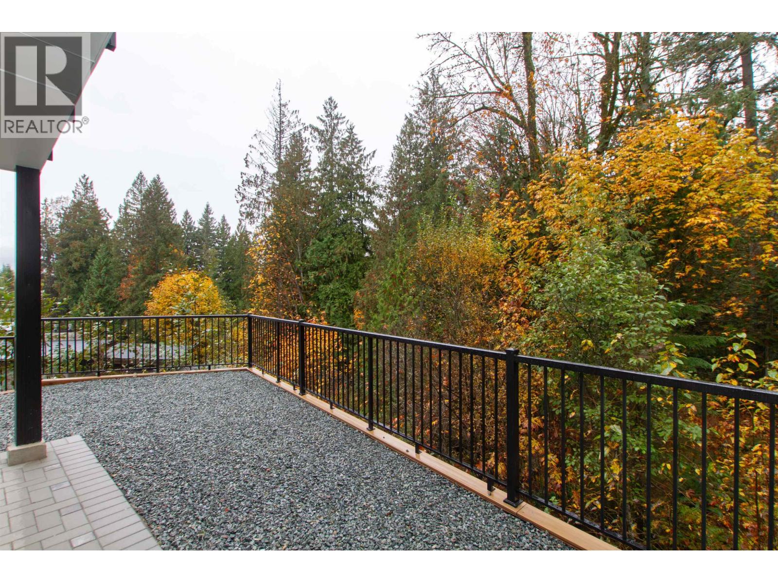 39 3385 MAMQUAM ROAD, Squamish