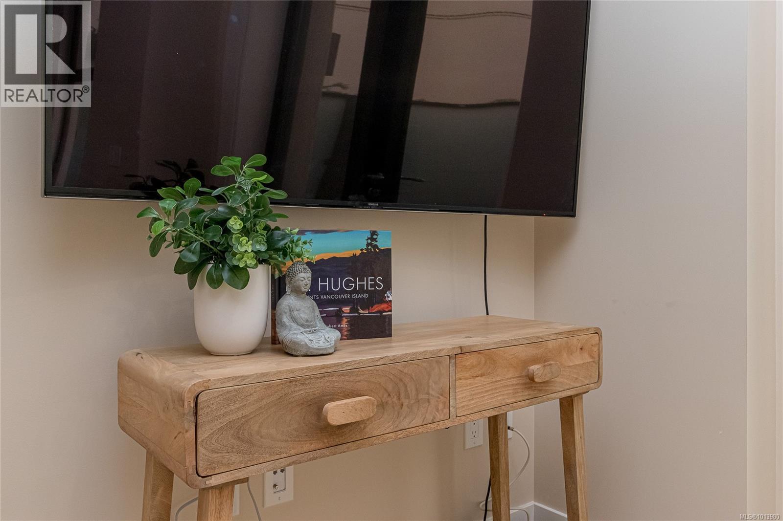 314 521 Courtney St, Victoria