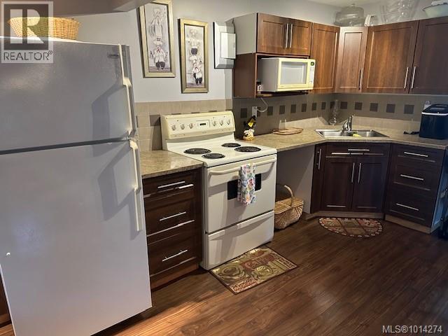 4 8290 Sa-seen-os Rd, Youbou