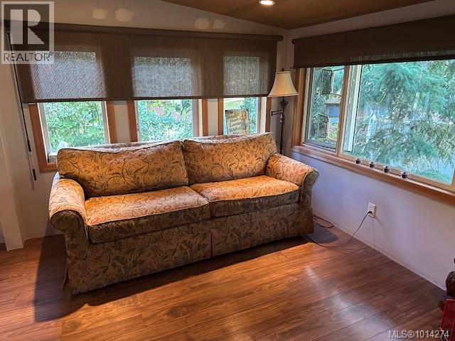 4 8290 Sa-seen-os Rd, Youbou